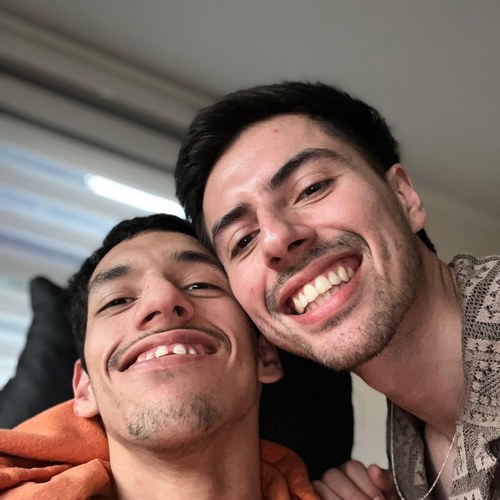 Cristóbal junto a su hermano Martín